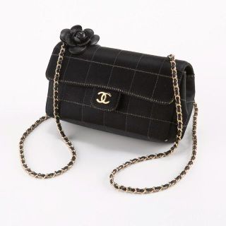 シャネル(CHANEL)のシャネル CHANEL チョコバーサテンミニショルダーバッグ(ショルダーバッグ)