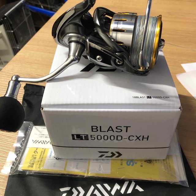 美品 DAIWA ダイワ ブラストLT 5000D-CXH スピニングリール-