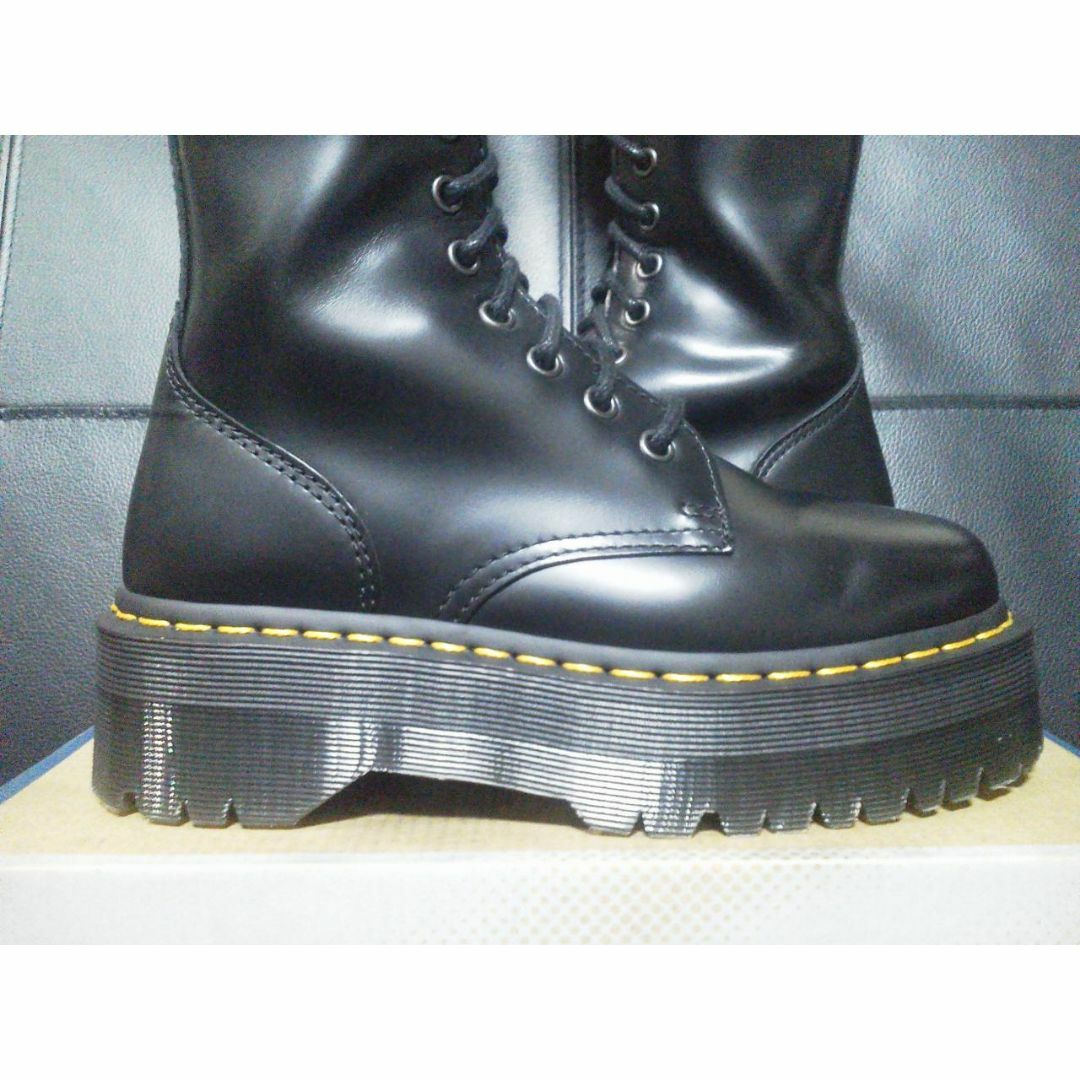 Dr.Martens(ドクターマーチン)の【激レア】Dr.Martens BRITAIN UK4 黒 厚底 20ホール レディースの靴/シューズ(ブーツ)の商品写真