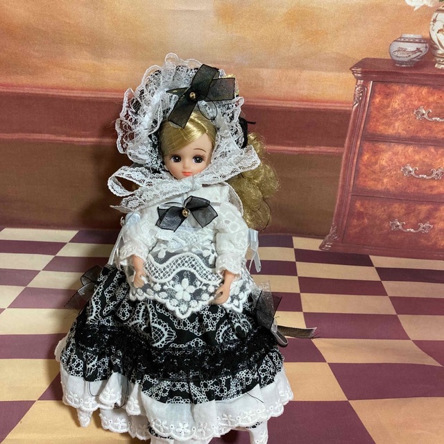 リカちゃんハンドメイド服、黒、白ゴシック風13点の通販 by MOMO's