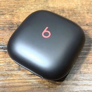 ビーツバイドクタードレ(Beats by Dr Dre)の【美品】Apple Beats Fit Pro★充電ケース★ブラック(ヘッドフォン/イヤフォン)