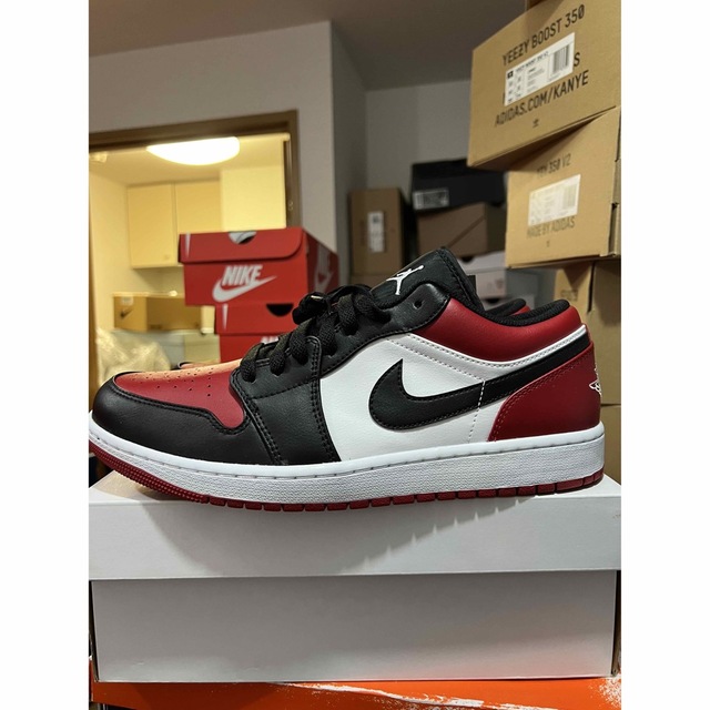 Jordan Brand（NIKE）(ジョーダン)の【29.5超希少！】Nike Air Jordan 1 Low Bred Toe メンズの靴/シューズ(スニーカー)の商品写真