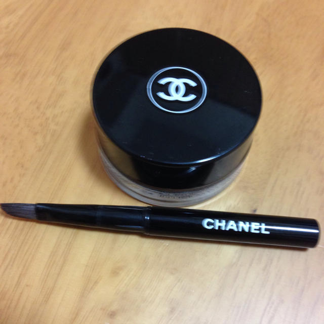 CHANEL(シャネル)のシャネル★アイシャドウ コスメ/美容のベースメイク/化粧品(その他)の商品写真