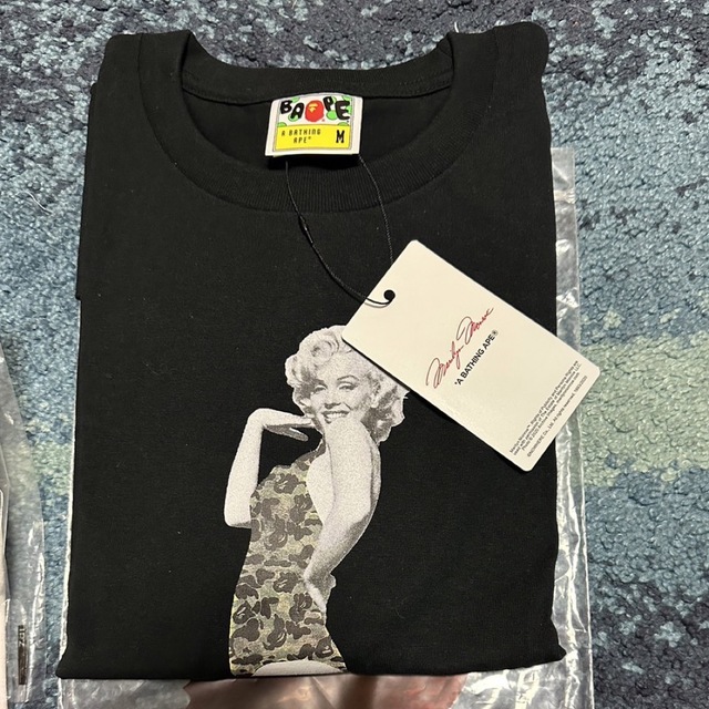 A BATHING APE® × Marilyn Monroe 黒M