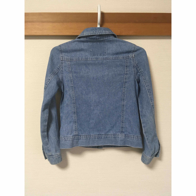 BeBe(ベベ)のイージーフリーク　デニム　ジャケット 120 キッズ/ベビー/マタニティのキッズ服女の子用(90cm~)(ジャケット/上着)の商品写真