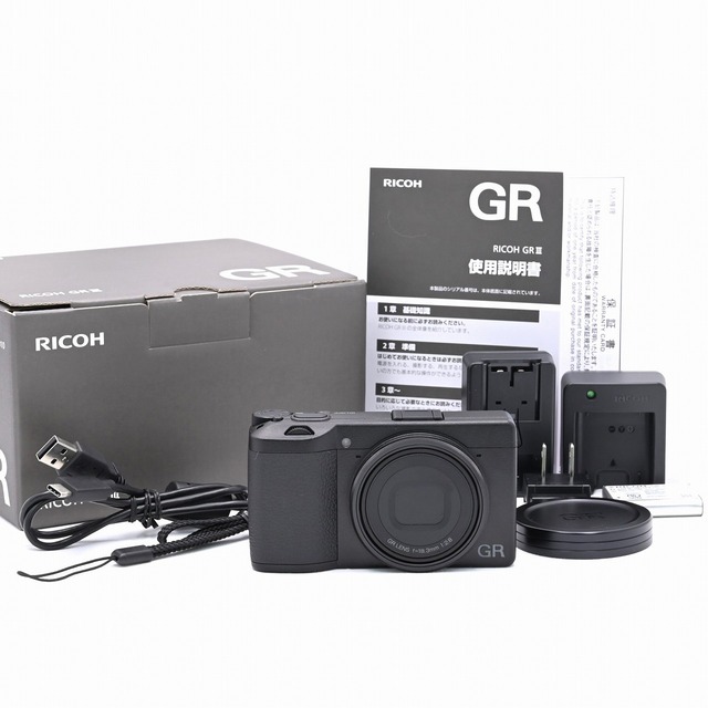 RICOH(リコー)のRICOH GR III スマホ/家電/カメラのカメラ(コンパクトデジタルカメラ)の商品写真