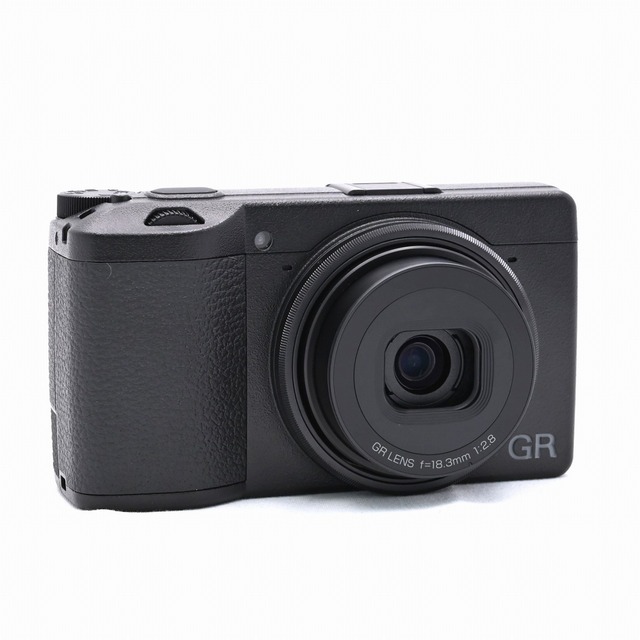 RICOH(リコー)のRICOH GR III スマホ/家電/カメラのカメラ(コンパクトデジタルカメラ)の商品写真