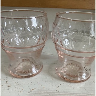昭和レトロ　ピンクガラス　ハートモチーフ　タンブラー2個　トーヨーガラス