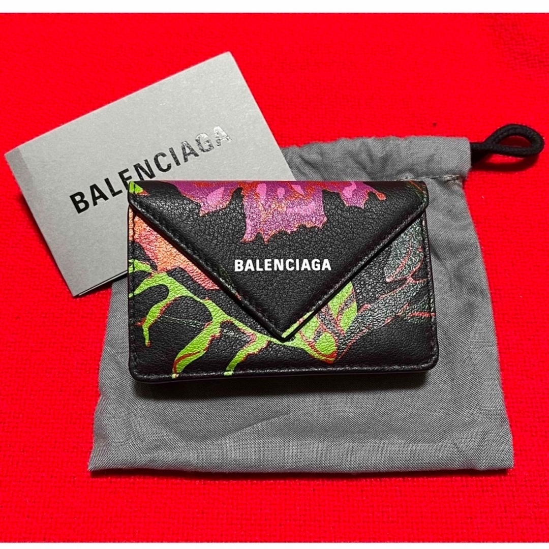 新品正規　BALENCIAGA バレンシアガ　財布　黒　ブラック　フラワー