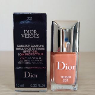 クリスチャンディオール(Christian Dior)の【未使用に近い】ディオール ヴェルニ　231 TENDER(マニキュア)