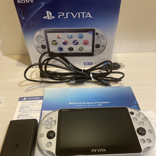 PlayStation Vita(プレイステーションヴィータ)のSONY PlayStationVITA 本体 PCH-2000 ZA25 エンタメ/ホビーのゲームソフト/ゲーム機本体(携帯用ゲーム機本体)の商品写真