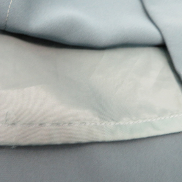 INDIVI(インディヴィ)のインディヴィ フレアスカート ギャザースカート ミモレ丈 無地 38 緑 レディースのスカート(ひざ丈スカート)の商品写真