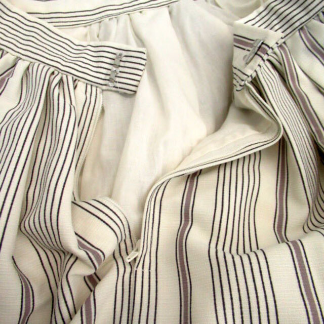 deicy(デイシー)のデイシー フレアスカート ミモレ丈 ストライプ柄 チュール 0 ホワイト 白 レディースのスカート(ひざ丈スカート)の商品写真