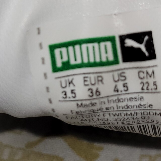 PUMA★プーマスエードスニーカー22.5 4
