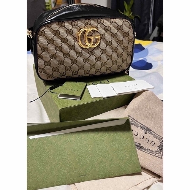 Gucci(グッチ)のGUCCI 〔GGマーモント〕スモール ショルダーバッグ レディースのバッグ(ショルダーバッグ)の商品写真
