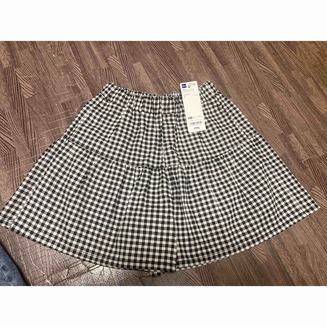 GU(ジーユー)のGU スカートキュロットセット  130 LARA様専用 キッズ/ベビー/マタニティのキッズ服女の子用(90cm~)(スカート)の商品写真