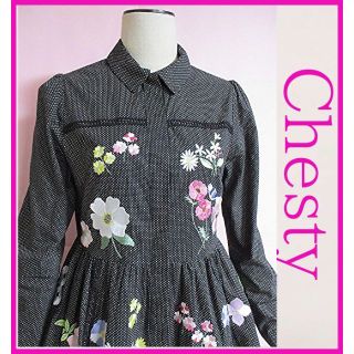 チェスティ(Chesty)の【チェスティ】フラワーバード刺繍ワンピース シャツワンピ　黒　ドット柄(ロングワンピース/マキシワンピース)