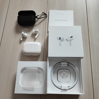 アップル(Apple)のApple AirPods pro 美品(ヘッドフォン/イヤフォン)