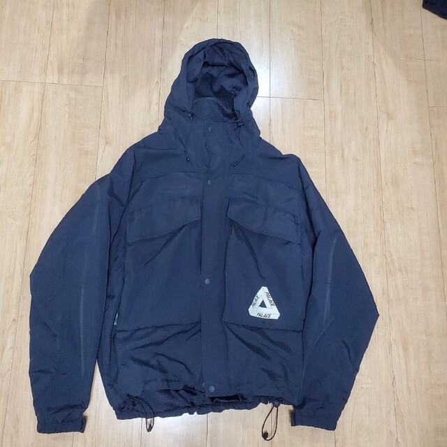 PALACE(パレス)のPALACE 23SS GONE FISHING JACKET Sサイズ メンズのジャケット/アウター(ブルゾン)の商品写真