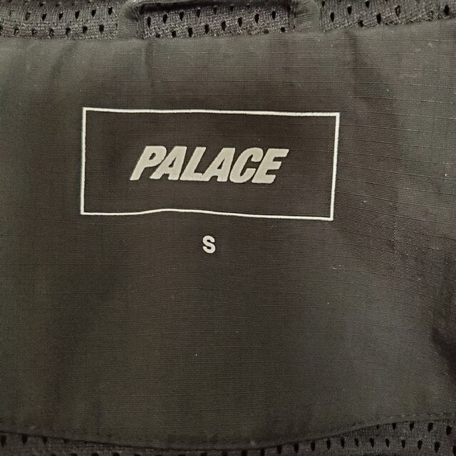 PALACE(パレス)のPALACE 23SS GONE FISHING JACKET Sサイズ メンズのジャケット/アウター(ブルゾン)の商品写真