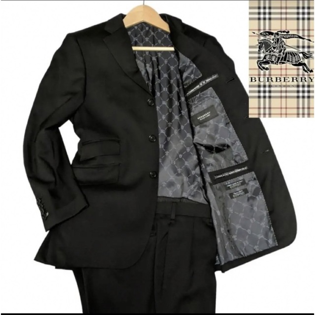 BURBERRY BLACK LABEL(バーバリーブラックレーベル)の最高峰　美品　BURBERRY　セットアップ　モノグラム柄　　サイズ38R メンズのスーツ(セットアップ)の商品写真