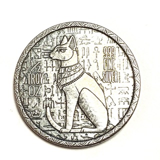 エジプト 猫の女神バステト銀貨 1/2オンス クリアケース入り 純銀 ねこコイン(貨幣)