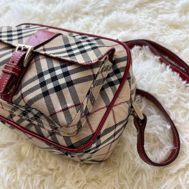 BURBERRY - 【美品】Burberry ショルダー バッグ ノバチェック カメラ