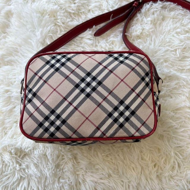 BURBERRY - 【美品】Burberry ショルダー バッグ ノバチェック カメラ