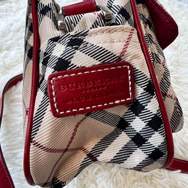 BURBERRY - 【美品】Burberry ショルダー バッグ ノバチェック カメラ