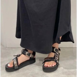 トーガ(TOGA)のTOGA × SUICOKEサンダル　23cm完売品 (サンダル)