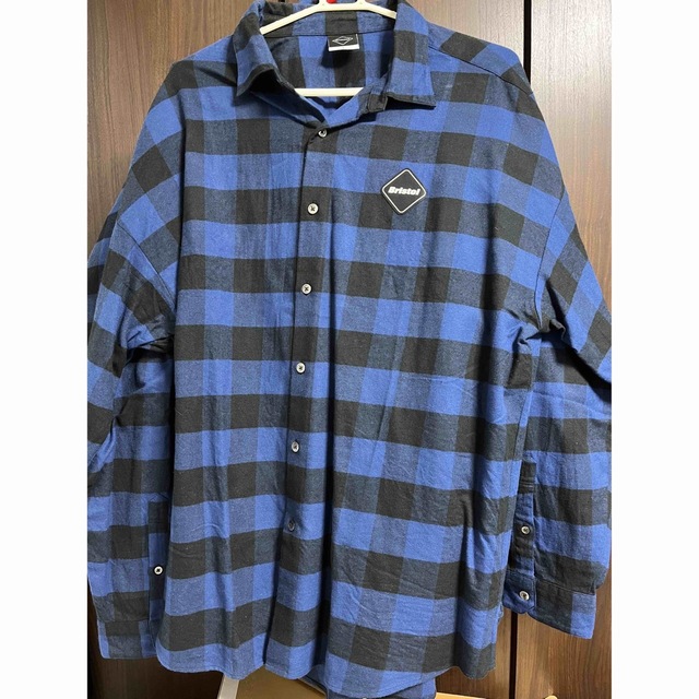 F.C.R.B.(エフシーアールビー)のF.C.R.B BIG LOGO FLANNEL BAGGY SHIRT メンズのトップス(シャツ)の商品写真