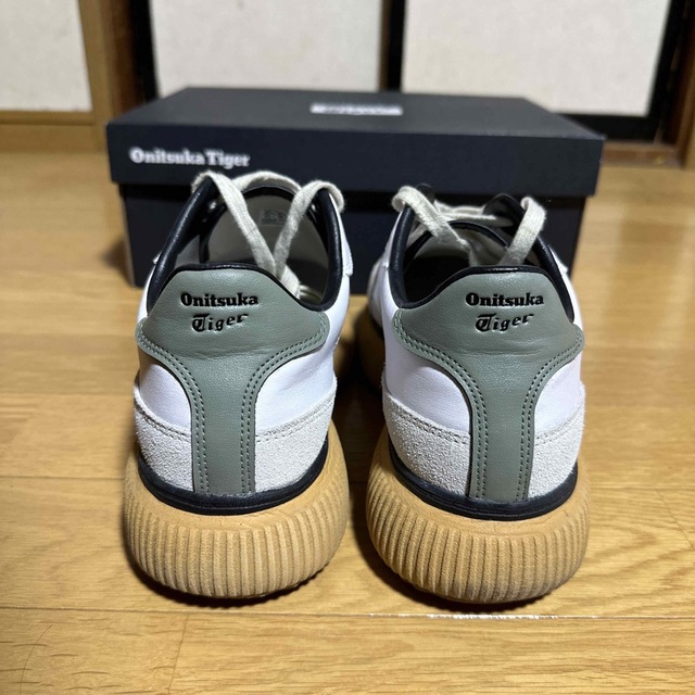 Onitsuka Tiger - 完売品 オニツカタイガー デレシティ ホワイト 25