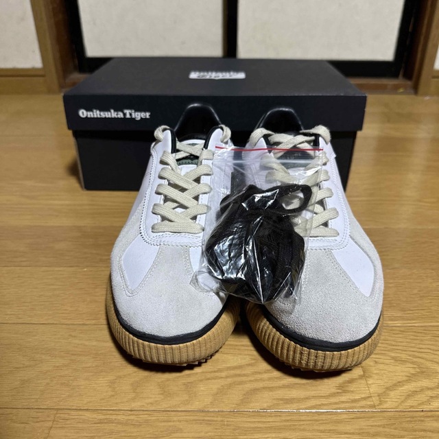Onitsuka Tiger - 完売品 オニツカタイガー デレシティ ホワイト 25