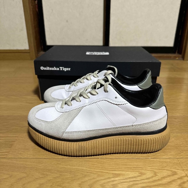 Onitsuka Tiger - 完売品 オニツカタイガー デレシティ ホワイト 25