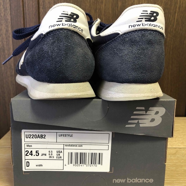 New Balance(ニューバランス)のnew balance U220  24.5cm  ネイビー メンズの靴/シューズ(スニーカー)の商品写真