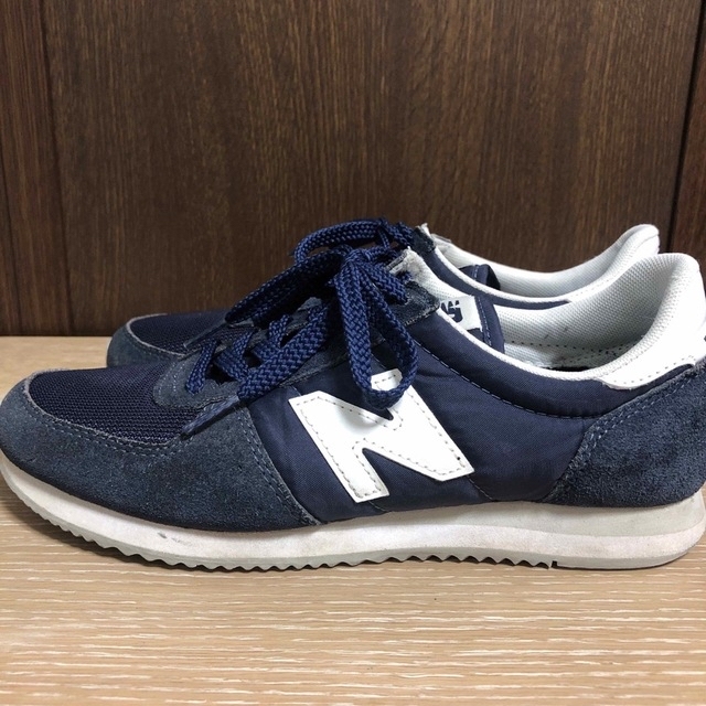 New Balance(ニューバランス)のnew balance U220  24.5cm  ネイビー メンズの靴/シューズ(スニーカー)の商品写真