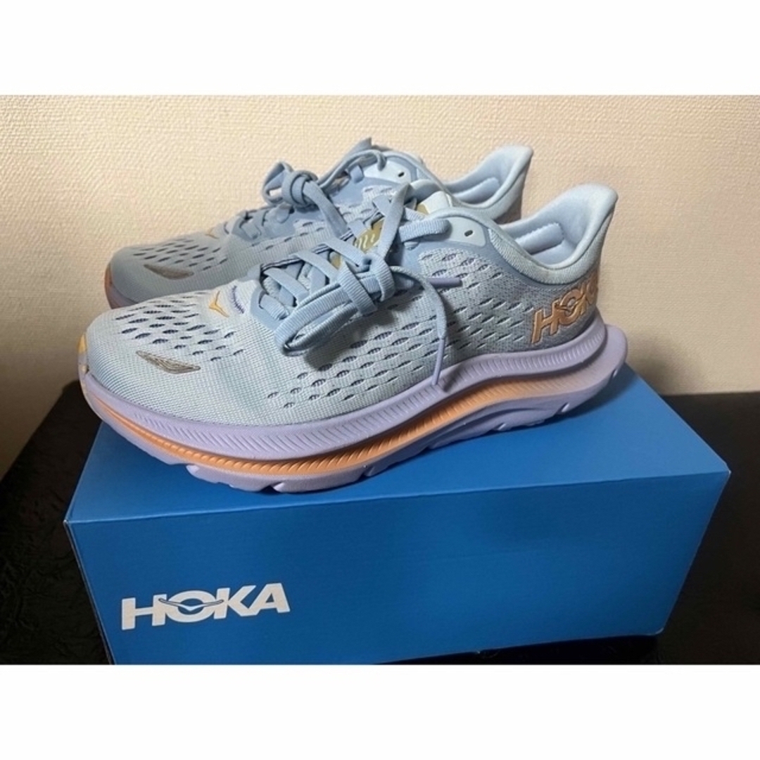 HOKA ONE ONE(ホカオネオネ)の新品未使用　HOKA W KAWANA ランニングシューズ　22.5cm スポーツ/アウトドアのランニング(シューズ)の商品写真