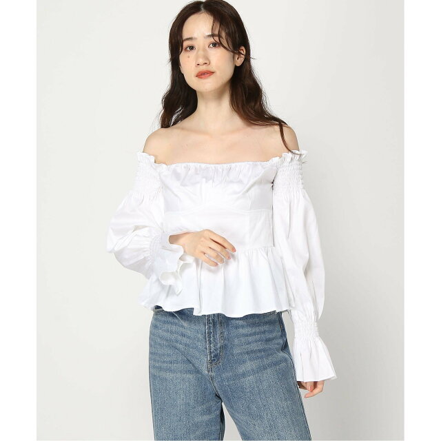 GUESS(ゲス)の【ホワイト(G011)】(W)Mattie Off-Shoulder Top レディースのトップス(その他)の商品写真