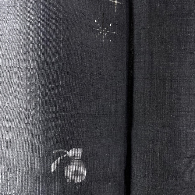 結城紬 美品 逸品 身丈156cm 裄丈62.5cm 正絹 【中古】 国内外の人気 ...