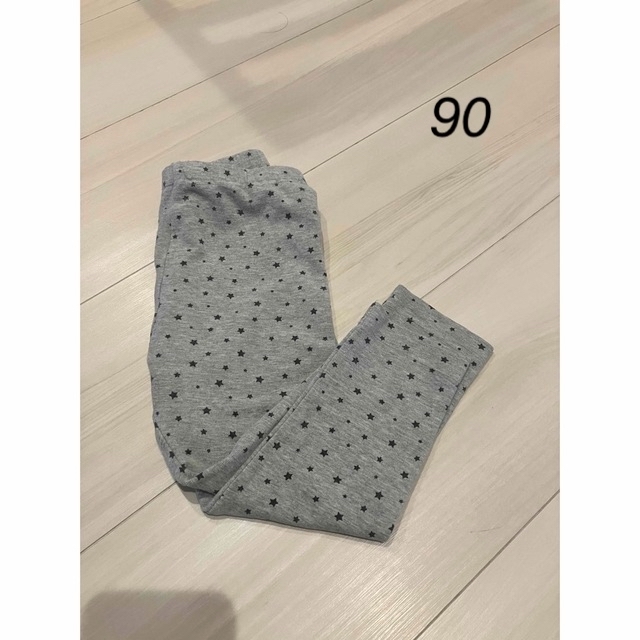 UNIQLO(ユニクロ)のUNIQLO パンツ　90サイズ キッズ/ベビー/マタニティのキッズ服女の子用(90cm~)(パンツ/スパッツ)の商品写真