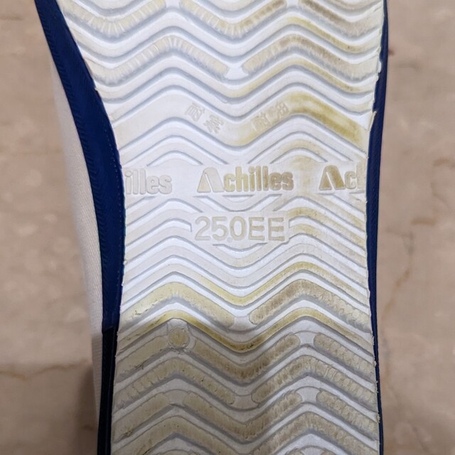 Achilles(アキレス)のKD107 体育館シューズ　25㌢（おまけ上靴は欲しい方つけます） メンズの靴/シューズ(その他)の商品写真