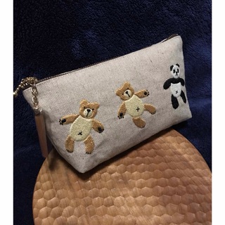 テディベアとパンダちゃん Teddy bear and panda 刺繍のポーチ(ポーチ)