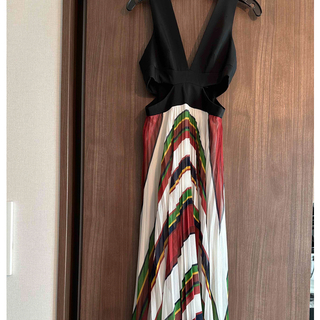 ビーシービージーマックスアズリア(BCBGMAXAZRIA)の美品　BCBG ワンピース　ロング　ドレス(ロングドレス)