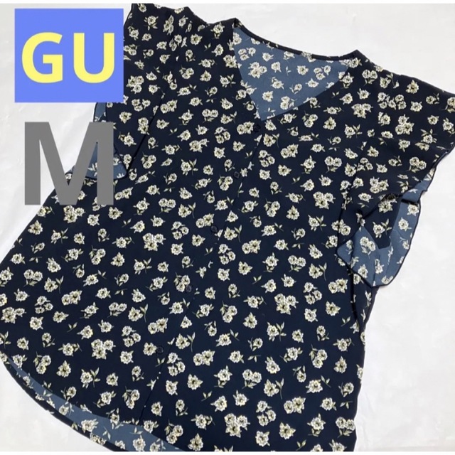 GU(ジーユー)のGU ジーユー　トップス　カットソー　半袖　花柄　シャツ レディースのトップス(Tシャツ(半袖/袖なし))の商品写真