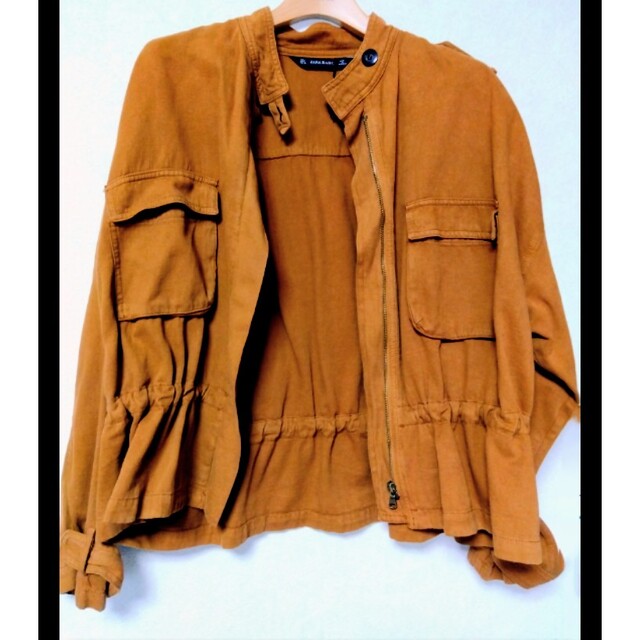 ZARA(ザラ)のZARA 　ショートブルゾン レディースのジャケット/アウター(ブルゾン)の商品写真