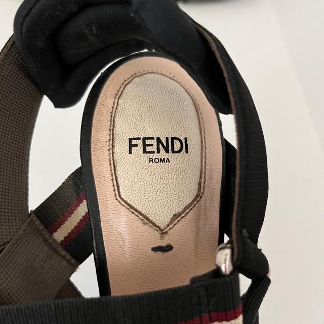 FENDI(フェンディ)のフェンディ サンダル 36 1/2 レディース レディースの靴/シューズ(サンダル)の商品写真