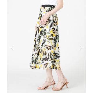 allureville - 新品【allureville】リーフプリントサッシュフレア allureville - 新品【allureville】リーフプリントサッシュフレア