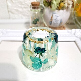 【新春SALE】NO.570 【ラメ入り】ブルー系♡固まるハーバリウムペン立てかすみ草