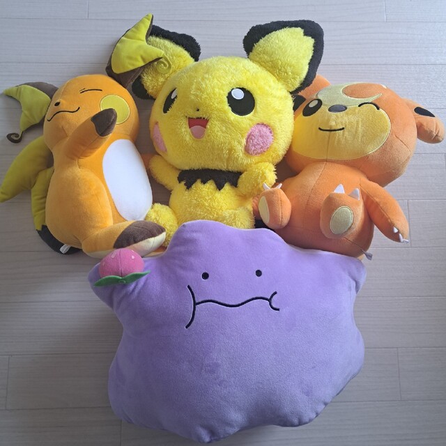 ポケモン(ポケモン)の美品【ポケモン】ぬいぐるみ メタモン ライチュウ ピッチュウ ヒメグマ エンタメ/ホビーのおもちゃ/ぬいぐるみ(キャラクターグッズ)の商品写真