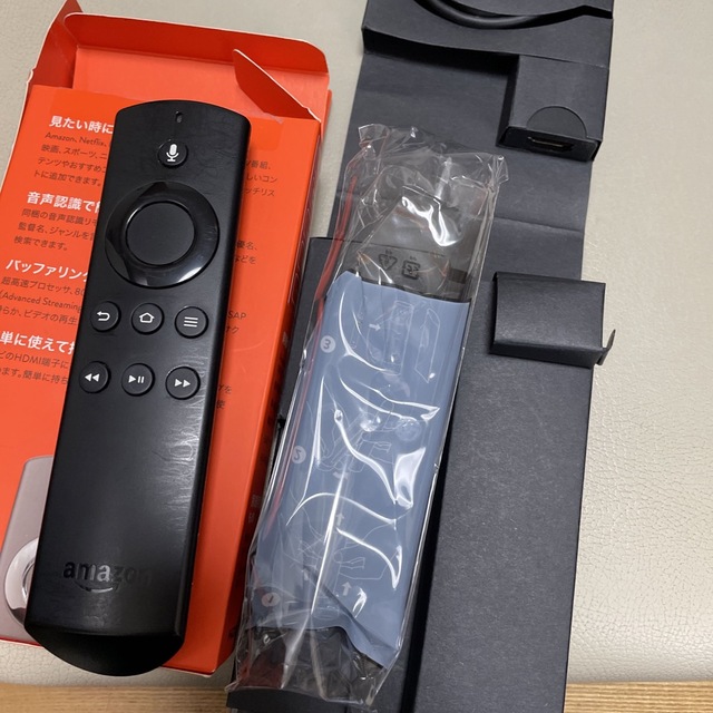 Amazon fire TVstick 音声認識リモコン付属 スマホ/家電/カメラのテレビ/映像機器(映像用ケーブル)の商品写真